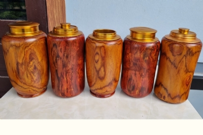 Hộp đựng trà nắp đồng gỗ sưa bắc khoảng 20 năm tuổi chất gỗ chọn lọc - ms110