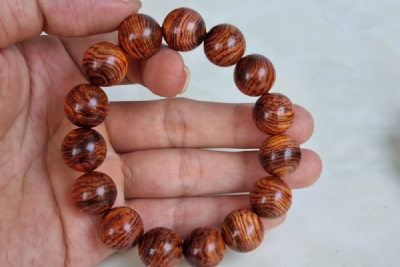 Vòng tay gỗ sưa 14mm vân da hổ gô già hàng 100 năm chọn lọc - ms418